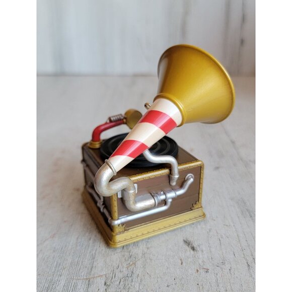 Hallmark Santa's Merry phonograph record player magic ornament Xmas - Picture 7 of 8